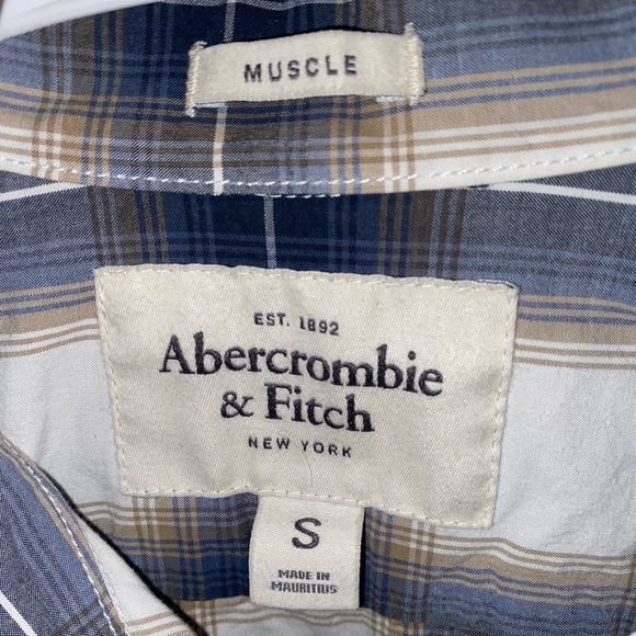 Abercrombie & Fitch Muscle Shirt - Picture 2 of 3